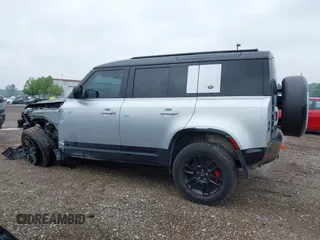 2024 Land Rover Defender X z VIN SALEX7EU3R2271831, wystawiony jako IAAI lot #42415260 z przebiegiem 14 599 mil mil oraz . Historia ofert i sprzedaży dostępna na DreamBid. Obrazek 14.