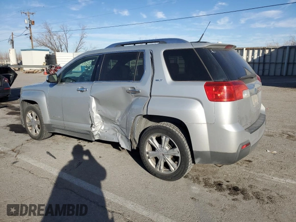 2010 GMC Terrain SLT-2 with VIN 2CTALHEW4A6382697, listed as a Copart auction lot 43835405 with 172,924 mi miles and Salvage Title. Bid and sale history available at carsss.com. Image 2.