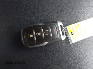 2021 Ram 1500 Big Horn с VIN 1C6SRFBT5MN720595, выставлен на аукционе IAAI как лот 41893137 с пробегом 36 920 миль миль и . История ставок и продаж доступна на DreamBid. Изображение 11.