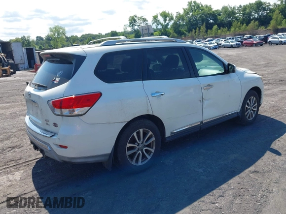 2015 Nissan Pathfinder Platinum with VIN 5N1AR2MMXFC615001, listed as a IAAI auction lot 42810501 with 206,247 mi miles and . Bid and sale history available at DreamBid. Image 4.