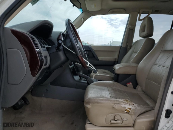 2002 Mitsubishi Montero LTD with VIN JA4MW51R12J010960, listed as a Copart auction lot 87688005 with 0 miles and Non Repairable. Bid and sale history available at carsss.com. Image 7.