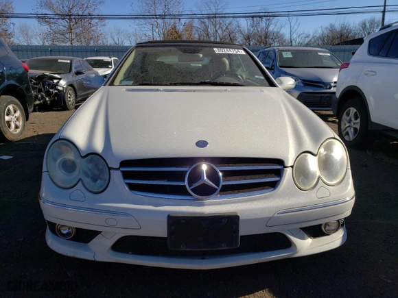 2009 Mercedes-Benz CLK-Class 5.5L with VIN WDBTK72F69T102852, listed as a Copart auction lot 80244754 with 113,421 mi miles and Salvage Title. Bid and sale history available at carsss.com. Image 5.