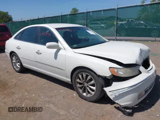 2007 Hyundai Azera SE with VIN KMHFC46F07A175935, listed as a IAAI auction lot 42553939 with 155,654 mi miles and . Bid and sale history available at DreamBid. Image 1.