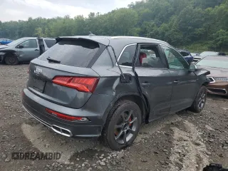 2018 Audi SQ5 Prestige with VIN WA1C4AFY4J2157101, listed as a Copart auction lot 63996054 with 44,524 mi miles and Salvage Title. Bid and sale history available at DreamBid. Image 3.