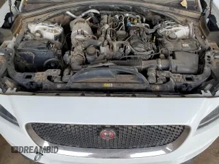 2017 Jaguar F-Pace 20d Premium with VIN SADCJ2BN8HA095805, listed as a Copart auction lot 44770915 with 128,890 mi miles and Clean Title. Bid and sale history available at DreamBid. Image 12.