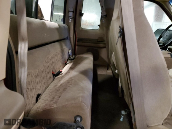 1999 Ford F-250 XL с VIN 1FTNX21L5XEB04342, выставлен на аукционе Copart как лот 45405305 с пробегом 121 655 миль миль и Списание • Salvage title. История ставок и продаж доступна на DreamBid. Изображение 10.
