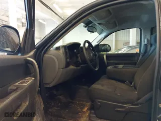 2011 Chevrolet Silverado 1500 LS with VIN 3GCPKREA0BG138487, listed as a IAAI auction lot 41305551 with 101,583 mi miles. Bid and sale history available at carsss.com. Image 5.