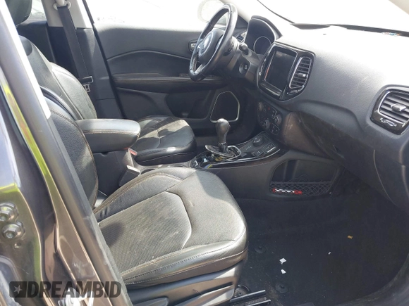 2020 Jeep Compass Limited with VIN 3C4NJDCB1LT245890, listed as a IAAI auction lot 41791500 with 51,042 mi miles. Bid and sale history available at carsss.com. Image 5.