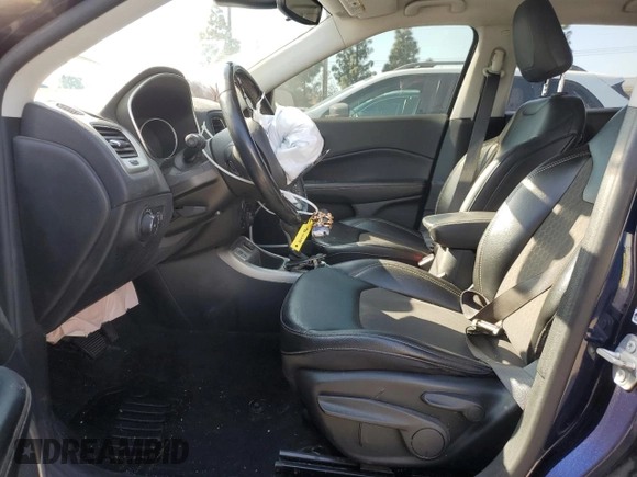 2020 Jeep Compass Altitude with VIN 3C4NJCBB4LT105392, listed as a Copart auction lot 44616755 with 196,044 mi miles and Clean Title. Bid and sale history available at carsss.com. Image 7.