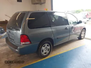 2005 Ford Freestar S z VIN 2FMZA50685BA79604, wystawiony jako IAAI lot #42378859 z przebiegiem 195 532 mil mil oraz . Historia ofert i sprzedaży dostępna na DreamBid. Obrazek 4.