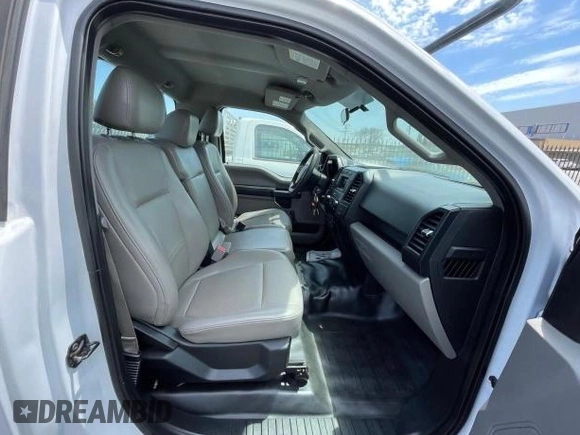 2016 Ford F-150 XL with VIN 1FTMF1C89GKD83135, listed as a Copart auction lot 52055125 with 111,292 mi miles and Clean Title. Bid and sale history available at carsss.com. Image 5.