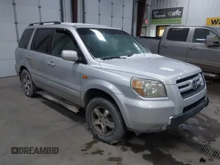 2007 Honda Pilot EX-L with VIN 2HKYF18607H511219, listed as a IAAI auction lot 41368619 with 270,722 mi miles and . Bid and sale history available at carsss.com. Image 1.