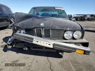 1988 BMW 5 Series 535i with VIN WBADC8406J3262135, listed as a Copart auction lot 86652394 with 173,616 mi miles and Salvage Title. Bid and sale history available at carsss.com. Image 5.