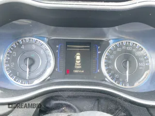 2016 Chrysler 200 Limited with VIN 1C3CCCAB0GN149497, listed as a IAAI auction lot 42078729 with 136,214 mi miles. Bid and sale history available at carsss.com. Image 7.