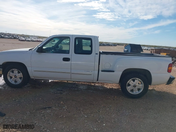 2003 Chevrolet Silverado 1500 LS with VIN 1GCEC19V13Z218093, listed as a IAAI auction lot 41016260 with 237,633 mi miles. Bid and sale history available at carsss.com. Image 14.