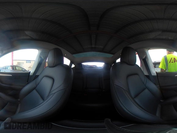 2024 Tesla Model Y Long Range z VIN 7SAYGDEE7RA229591, wystawiony jako IAAI lot #42194044 z przebiegiem 22 866 mil mil oraz . Historia ofert i sprzedaży dostępna na DreamBid. Obrazek 18.