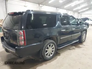 2012 GMC Yukon XL Denali with VIN 1GKS2MEF9CR323393, listed as a IAAI auction lot 41983097 with Not Provided miles. Bid and sale history available at carsss.com. Image 4.
