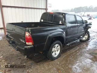 2006 Toyota Tacoma PreRunner z VIN 3TMJU62NX6M022436, wystawiony jako IAAI lot #41566792 z przebiegiem 273 922 mil mil oraz . Historia ofert i sprzedaży dostępna na DreamBid. Obrazek 4.