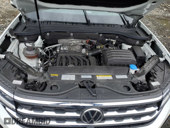 2022 Volkswagen Atlas SEL Premium R-Line with VIN 1V2FR2CA2NC519295, listed as a Copart auction lot 48591095 with 38,002 mi miles and Salvage title. Bid and sale history available at DreamBid. Image 12.