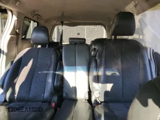 2013 Toyota Sienna SE с VIN 5TDXK3DC9DS390825, выставлен на аукционе Copart как лот 82363794 с пробегом 244 673 миль миль и Списание • Salvage title. История ставок и продаж доступна на DreamBid. Изображение 10.