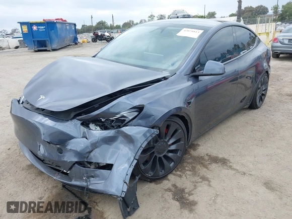 2023 Tesla Model Y Performance z VIN 7SAYGDEF1PF925274, wystawiony jako IAAI lot #42078813 z przebiegiem 20 422 mil mil oraz . Historia ofert i sprzedaży dostępna na DreamBid. Obrazek 16.