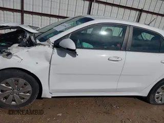 2018 Kia Rio LX with VIN 3KPA25AB0JE086253, listed as a IAAI auction lot 41387302 with 40,553 mi miles and . Bid and sale history available at DreamBid. Image 15.