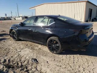 2019 Nissan Altima 2.5 Platinum with VIN 1N4BL4FW1KC191177, listed as a Copart auction lot 45898905 with 86,967 mi miles and Salvage Title. Bid and sale history available at carsss.com. Image 2.