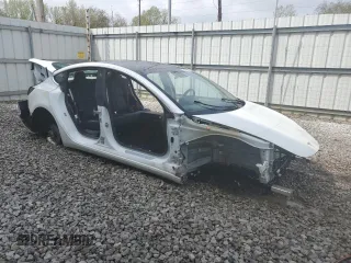 2019 Tesla Model 3 Mid Range with VIN 5YJ3E1EA6KF401661, listed as a Copart auction lot 54421225 with Not Provided miles and Clean Title. Bid and sale history available at DreamBid. Image 4.