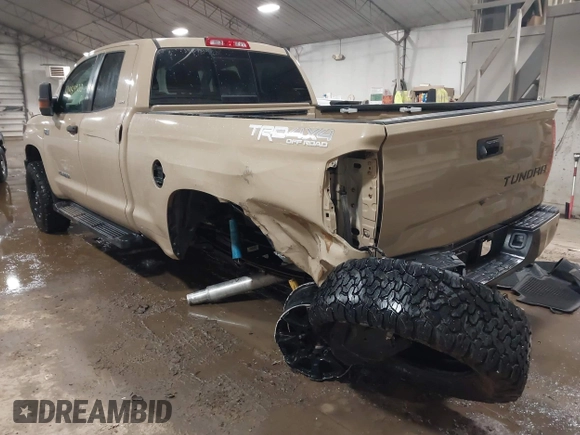 2017 Toyota Tundra SR z VIN 5TFUY5F19HX583033, wystawiony jako IAAI lot #41484920 z przebiegiem 112 206 mil mil oraz . Historia ofert i sprzedaży dostępna na DreamBid. Obrazek 3.
