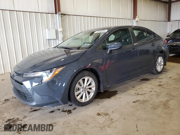 2024 Toyota Corolla LE z VIN 5YFB4MDE4RP171511, wystawiony jako Copart lot #60405915 z przebiegiem 9 527 mil mil oraz Szkoda całkowita • Salvage title. Historia ofert i sprzedaży dostępna na DreamBid. Obrazek 1.