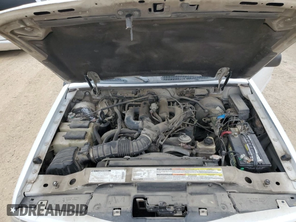 1999 Ford Explorer with VIN 1FMYU22E1XUA94061, listed as a Copart auction lot 44463165 with 172,246 mi miles and Salvage title. Bid and sale history available at DreamBid. Image 12.
