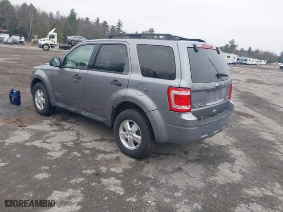 2008 Ford Escape XLT with VIN 1FMCU93Z28KC63389, listed as a IAAI auction lot 41957680 with 178,751 mi miles. Bid and sale history available at carsss.com. Image 3.