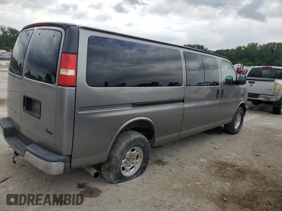 2007 Chevrolet Express Passenger with VIN 1GAHG39U771237121, listed as a Copart auction lot 60245775 with 187,005 mi miles and Salvage title. Bid and sale history available at DreamBid. Image 3.