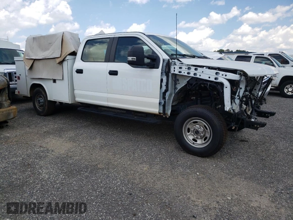 2022 Ford Super Duty F-250 SRW XL with VIN 1FD7W2B61NEG27788, listed as a Copart auction lot 57755934 with 41,419 mi miles and Salvage Title. Bid and sale history available at carsss.com. Image 4.