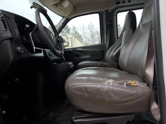 2011 Chevrolet Express Cargo with VIN 1GCSGAFX8B1134475, listed as a Copart auction lot 88822585 with 343,480 mi miles and Clean title. Bid and sale history available at DreamBid. Image 7.