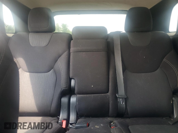 2017 Jeep Cherokee Latitude с VIN 1C4PJMCB4HW659210, выставлен на аукционе Copart как лот 64015385 с пробегом 102 183 миль миль и Списание • Salvage title. История ставок и продаж доступна на DreamBid. Изображение 10.
