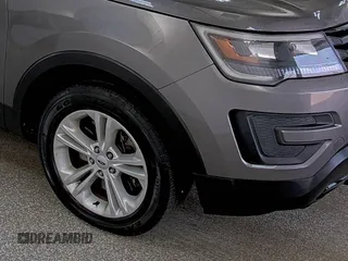 2017 Ford Police Interceptor Utility с VIN 1FM5K8AR7HGC26854, выставлен на аукционе IAAI как лот 42791619 с пробегом 105 935 миль миль и . История ставок и продаж доступна на DreamBid. Изображение 23.
