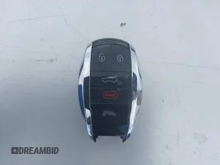 2021 Bentley Bentayga V8 z VIN SJAAM2ZV5MC038171, wystawiony jako IAAI lot #42057762 z przebiegiem 25 973 mil mil oraz . Historia ofert i sprzedaży dostępna na DreamBid. Obrazek 11.