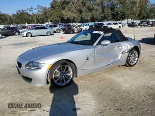 2008 BMW Z4 3.0i z VIN 4USBU33548LW76249, wystawiony jako Copart lot #45762965 z przebiegiem 23 352 mil mil oraz Szkody całkowita. Historia ofert i sprzedaży dostępna na DreamBid. Obrazek 1.