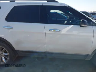 2014 Ford Explorer XLT with VIN 1FM5K7D84EGC20339, listed as a IAAI auction lot 41626166 with 172,956 mi miles and . Bid and sale history available at carsss.com. Image 13.