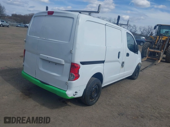 2016 Nissan NV200 S z VIN 3N6CM0KN3GK695049, wystawiony jako IAAI lot #41785058 z przebiegiem 153 389 mil mil oraz . Historia ofert i sprzedaży dostępna na DreamBid. Obrazek 4.