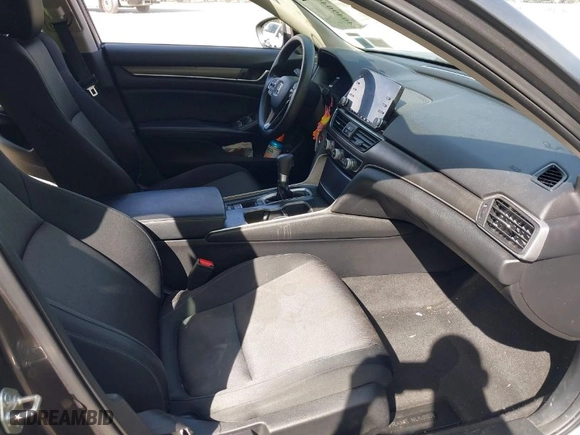 2018 Honda Accord Sedan LX 1.5T with VIN 1HGCV1F13JA064938, listed as a IAAI auction lot 40490452 with 95,932 mi miles. Bid and sale history available at carsss.com. Image 5.