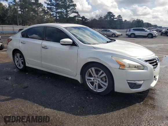 2014 Nissan Altima S with VIN 1N4BL3APXEC401077, listed as a Copart auction lot 44379625 with 106,854 mi miles and Salvage title. Bid and sale history available at DreamBid. Image 4.