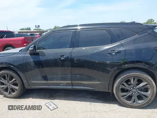 2019 Chevrolet Blazer RS z VIN 3GNKBERS6KS663807, wystawiony jako IAAI lot #42230602 z przebiegiem 67 408 mil mil oraz . Historia ofert i sprzedaży dostępna na DreamBid. Obrazek 14.