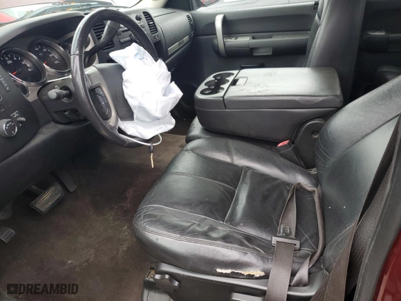 2008 Chevrolet Silverado 1500 LT w/2LT with VIN 1GCEC19J88Z276772, listed as a Copart auction lot 83610304 with 196,689 mi miles and Salvage Title. Bid and sale history available at carsss.com. Image 7.