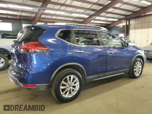 2017 Nissan Rogue SV z VIN KNMAT2MV4HP602321, wystawiony jako Copart lot #60622935 z przebiegiem 92 527 mil mil oraz Czysty tytuł • Clean title. Historia ofert i sprzedaży dostępna na DreamBid. Obrazek 3.