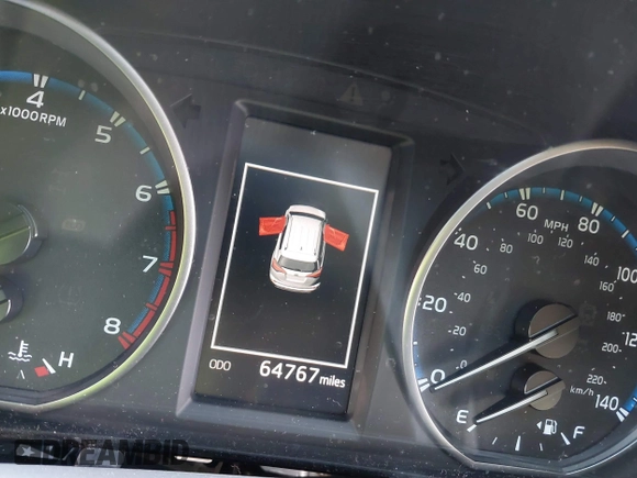 2018 Toyota RAV4 XLE with VIN JTMWFREV8JJ157496, listed as a IAAI auction lot 42249948 with 64,767 mi miles and . Bid and sale history available at DreamBid. Image 7.