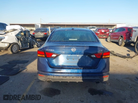2021 Nissan Altima 2.5 SR with VIN 1N4BL4CV6MN305600, listed as a IAAI auction lot 41763467 with 110,054 mi miles. Bid and sale history available at carsss.com. Image 16.