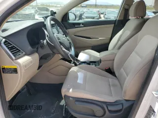 2016 Hyundai Tucson SE z VIN KM8J23A4XGU243394, wystawiony jako Copart lot #56556265 z przebiegiem 91 305 mil mil oraz Szkoda całkowita • Salvage title. Historia ofert i sprzedaży dostępna na DreamBid. Obrazek 7.