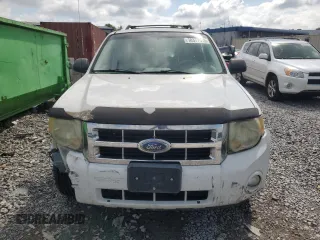 2008 Ford Escape XLT z VIN 1FMCU93148KC65770, wystawiony jako Copart lot #58377915 z przebiegiem 160 856 mil mil oraz Szkoda całkowita • Salvage title. Historia ofert i sprzedaży dostępna na DreamBid. Obrazek 5.